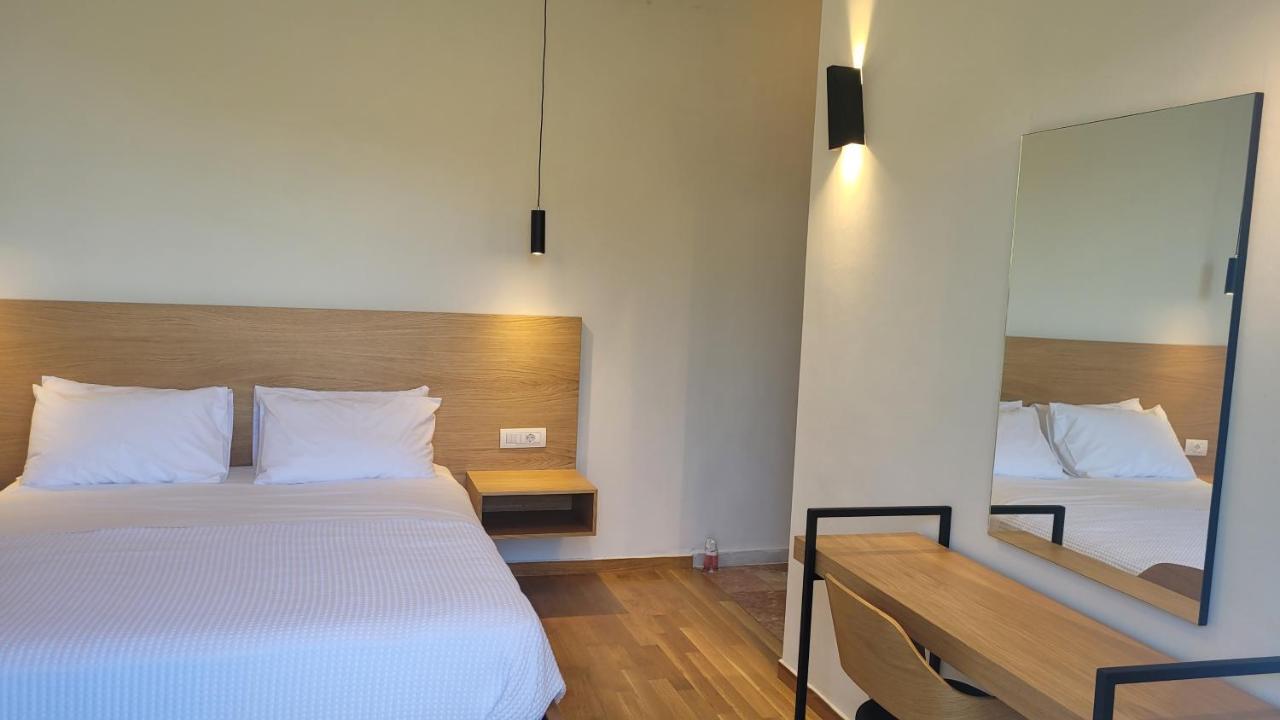 Theoxenia Hotel Andritsaina Exteriör bild