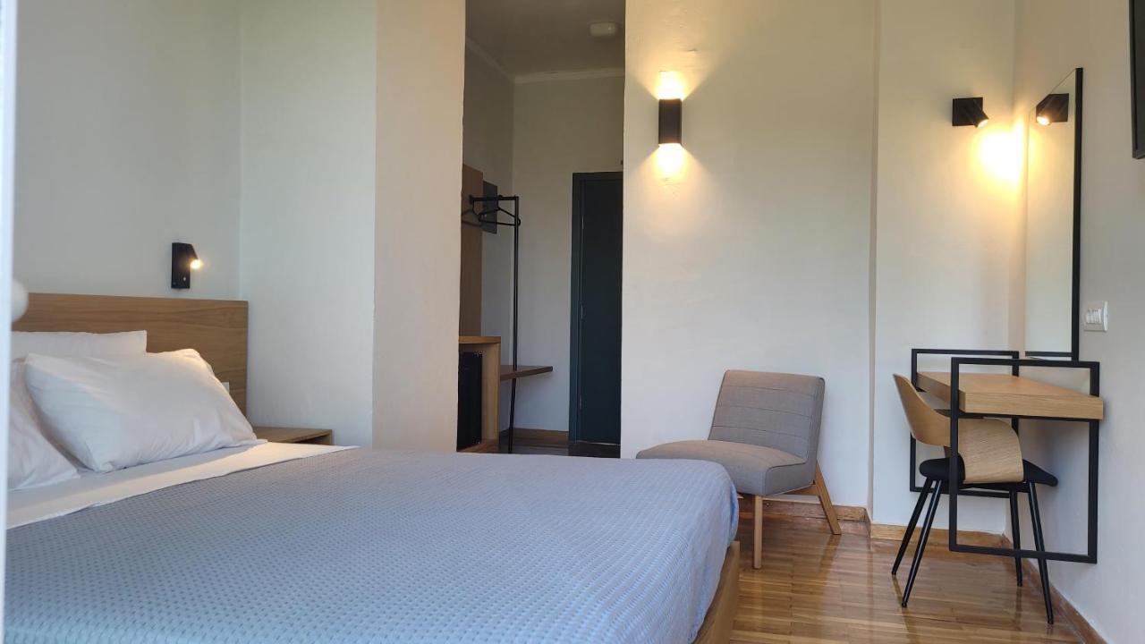 Theoxenia Hotel Andritsaina Exteriör bild